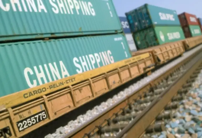 Cargo flow from China
